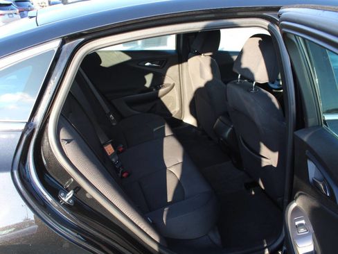 Used 2023 Chevrolet Malibu LS image 23