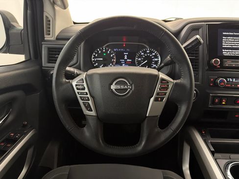 Used 2023 Nissan Titan SV w/ SV Convenience Package image 17