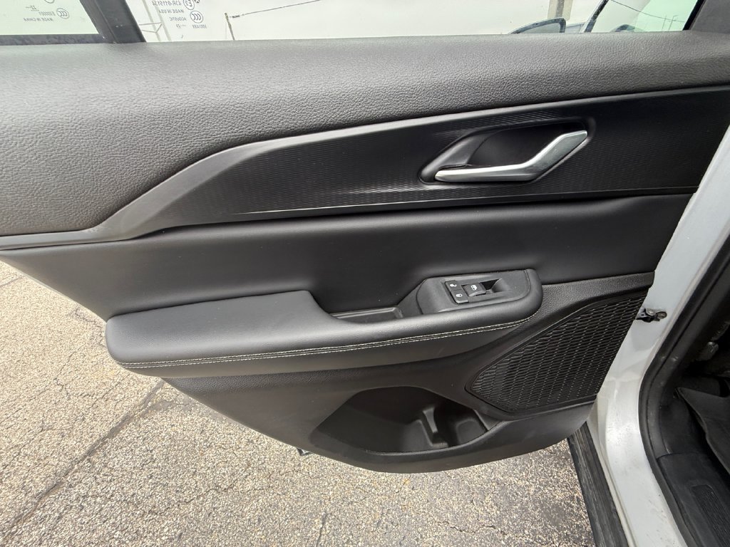 Used 2023 Jeep Grand Cherokee Altitude AWD/4WD image 22