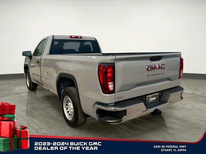 New 2025 GMC Sierra 1500 Pro w/ Pro Value Package