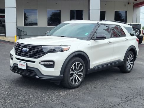 Certified 2023 Ford Explorer ST-Line RWD image 8