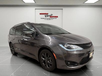 Used 2020 Chrysler Pacifica Touring-L Plus