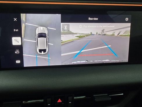 Used 2024 Porsche Macan Turbo Electric image 33