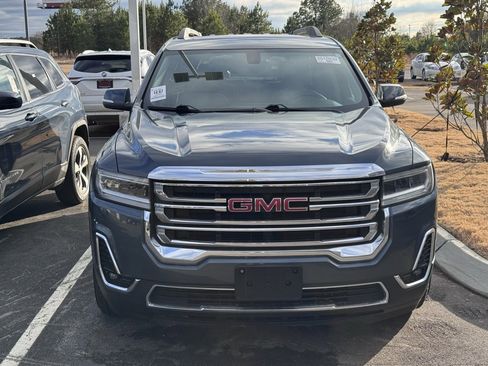 Used 2020 GMC Acadia SLT image 2