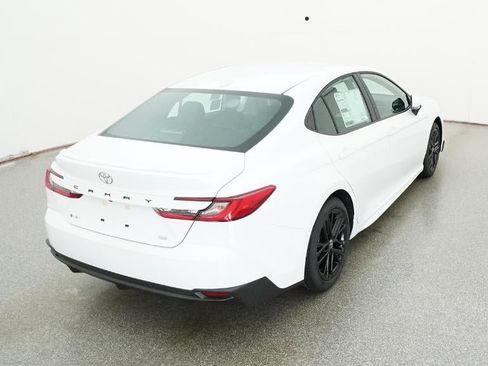 New 2026 Toyota Camry SE FWD image 8