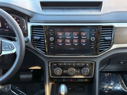 Used 2022 Volkswagen Atlas SE w/ Panoramic Sunroof Package image 22