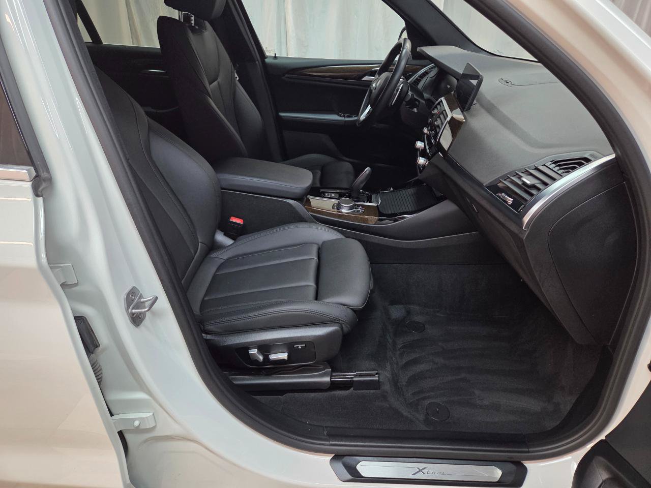 Used 2020 BMW X3 xDrive30i AWD/4WD image 13