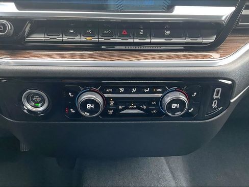 Used 2023 Chevrolet Silverado 1500 LT w/ Protection Package AWD/4WD image 26