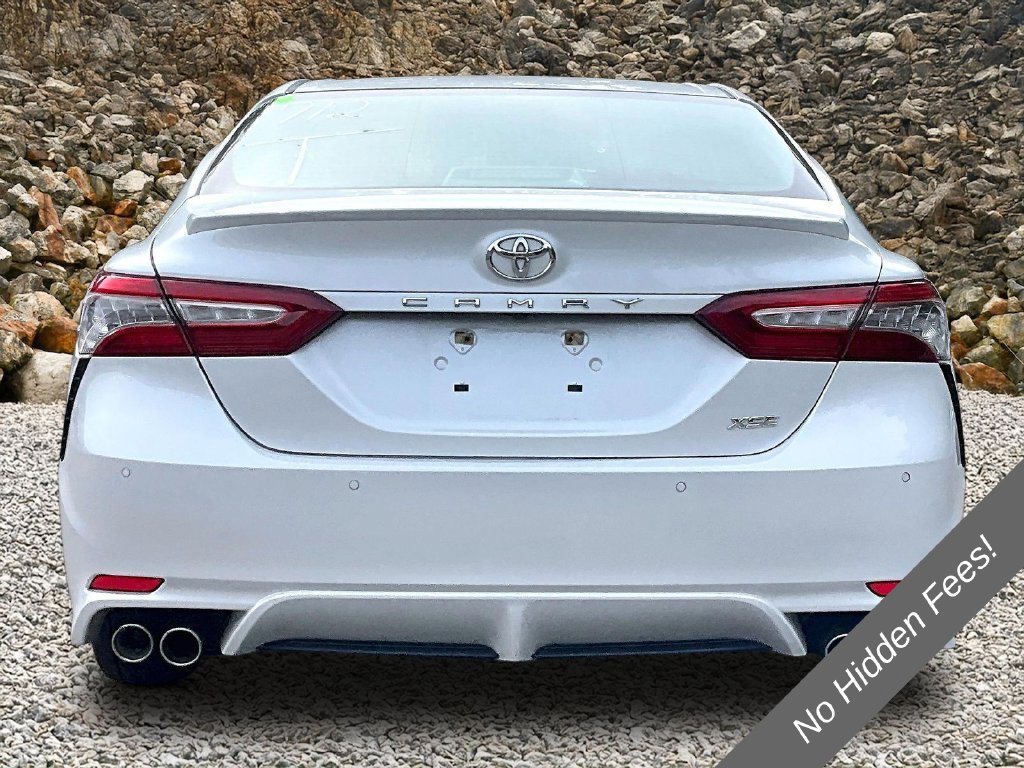 Used 2018 Toyota Camry XSE FWD image 4