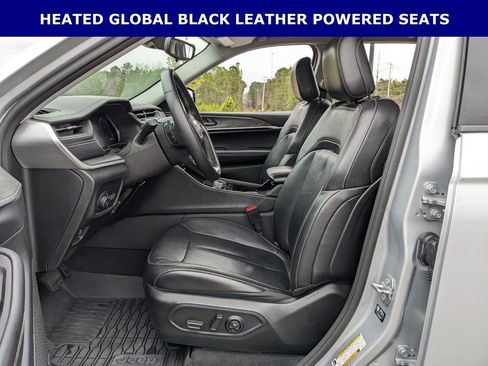 Used 2022 Jeep Grand Cherokee Limited image 5