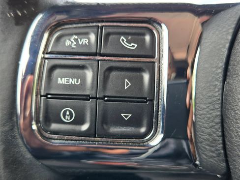 Used 2015 Jeep Wrangler Unlimited Sport w/ Quick Order Package 24S AWD/4WD image 24
