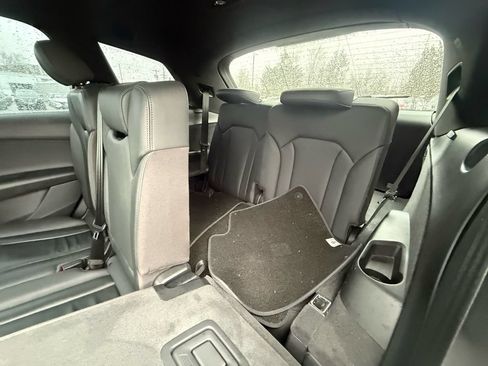 Used 2021 Audi Q7 3.0T Premium w/ Convenience Package AWD/4WD image 8