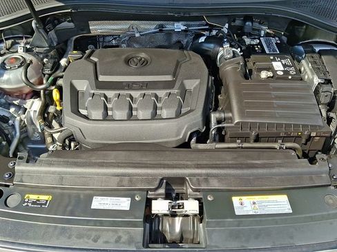 Used 2023 Volkswagen Tiguan SE R-Line FWD image 28