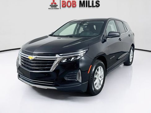 Used 2024 Chevrolet Equinox LT FWD image 3