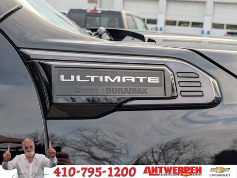 Used 2024 GMC Sierra 3500 Denali Ultimate image 12
