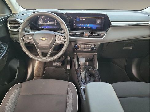 Used 2024 Chevrolet TrailBlazer LS w/ LS Convenience Package image 10