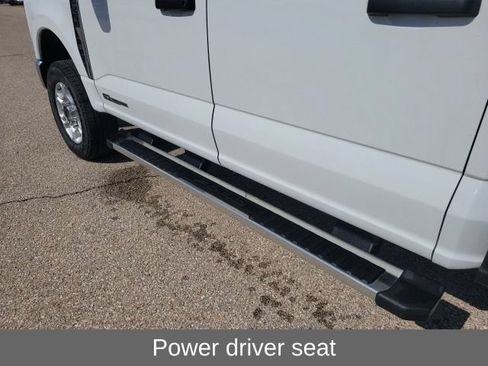 Used 2025 Ford F250 XLT AWD/4WD image 5