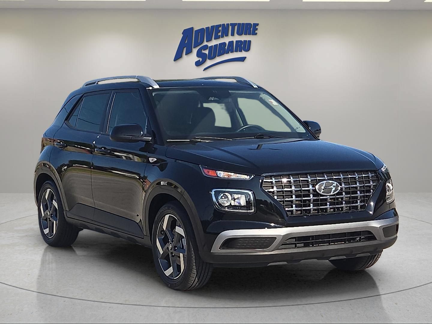 Used 2024 Hyundai Venue SEL FWD image 1