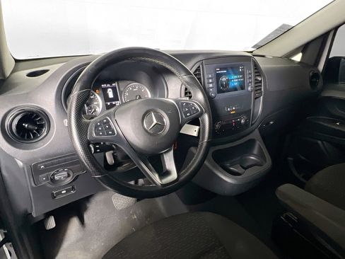 Used 2023 Mercedes-Benz Metris image 28