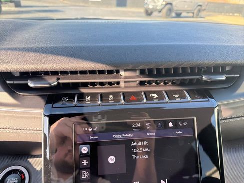 New 2025 Jeep Grand Cherokee Altitude image 33