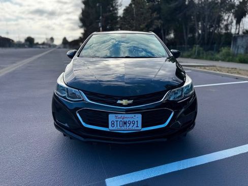 Used 2017 Chevrolet Cruze LS FWD image 16