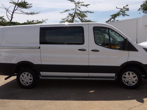 Used 2025 Ford Transit 250 Low Roof w/ Exterior Upgrade Package RWD image 2