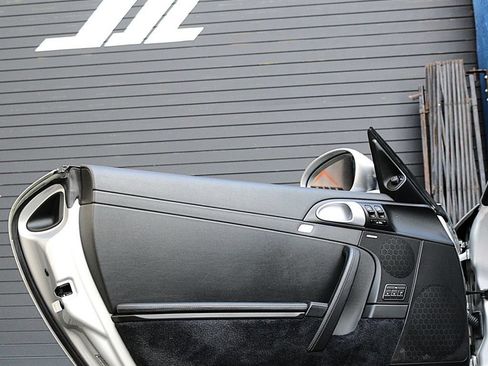 Used 2009 Porsche 911 Carrera RWD image 26