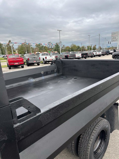 Used 2016 RAM 3500 Tradesman w/ Chrome Appearance Group AWD/4WD image 12