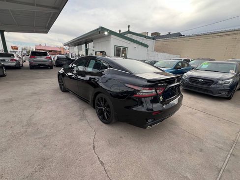 Used 2023 Nissan Maxima SR w/ Sport Mat Group FWD image 4