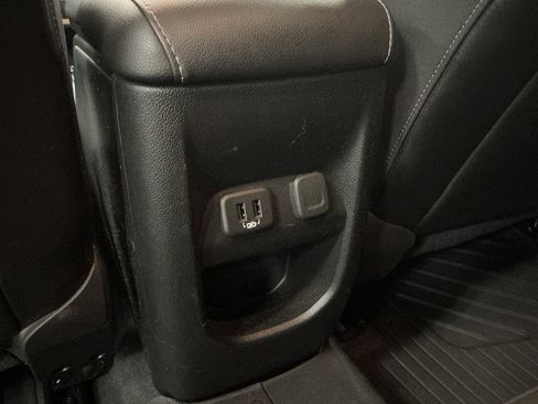 Used 2019 Chevrolet Colorado ZR2 w/ ZR2 Midnight Special Edition AWD/4WD image 22