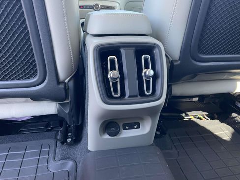 Certified 2023 Volvo XC40 B5 Plus w/ Driver Assist Package AWD/4WD image 14