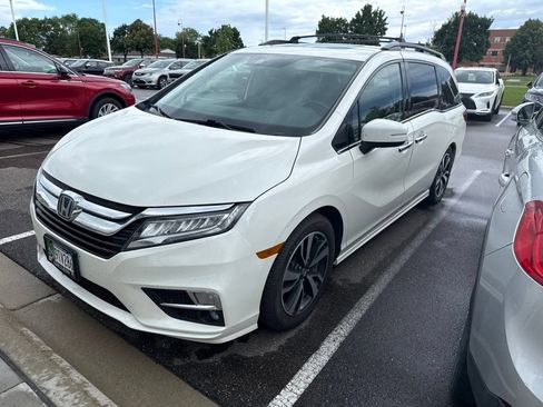 Used 2018 Honda Odyssey Elite image 4