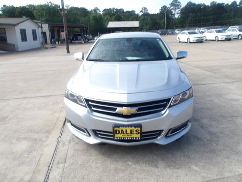 Used 2019 Chevrolet Impala Premier FWD image 3