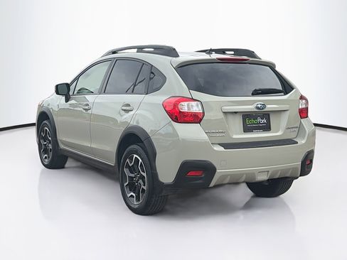 Used 2017 Subaru Crosstrek 2.0i Premium w/ Moonroof Package AWD/4WD image 5