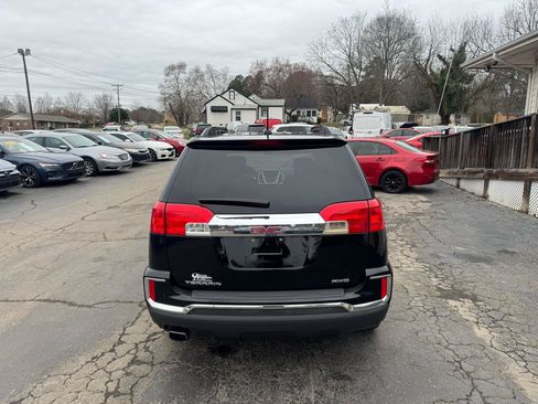 Used 2017 GMC Terrain SLE AWD/4WD image 6