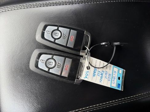 Used 2023 Ford Explorer XLT AWD/4WD image 52