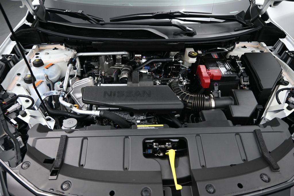 Certified 2026 Nissan Rogue SV FWD image 27