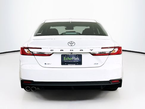 Used 2025 Toyota Camry SE w/ Multimedia Upgrade Package image 7