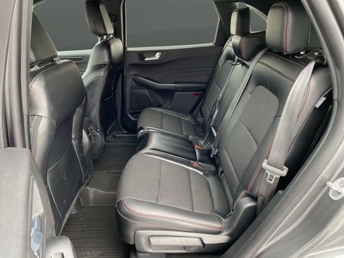 Certified 2025 Ford Escape ST-Line Select image 38