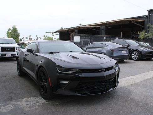 Used 2016 Chevrolet Camaro SS image 1