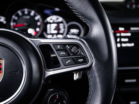 Certified 2023 Porsche Cayenne Platinum Edition AWD/4WD image 16