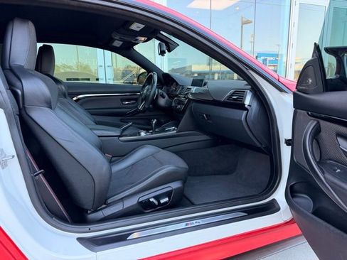 Used 2018 BMW M4 Coupe image 9