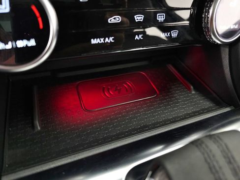 Used 2022 Jaguar F-PACE S AWD/4WD image 33