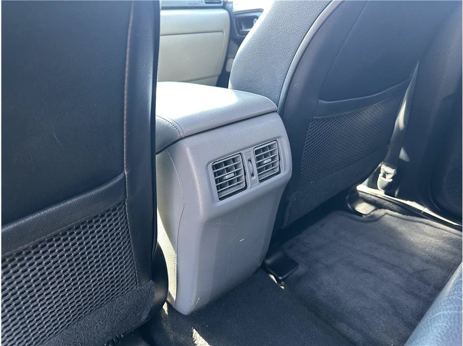 Used 2010 Toyota 4Runner SR5 AWD/4WD image 18