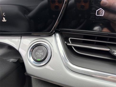 New 2026 Chevrolet Trax LT w/ Driver Confidence Package image 32