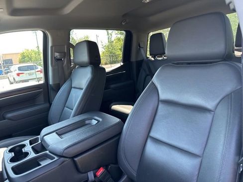 Used 2025 GMC Sierra 1500 SLT AWD/4WD image 8