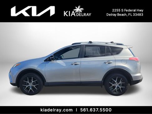 Used 2018 Toyota RAV4 SE w/ Power Extra Value Package image 5