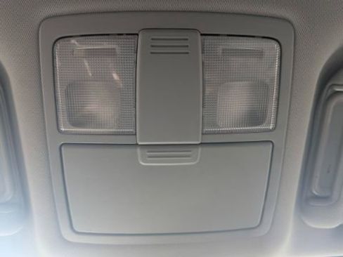 Used 2013 Kia Sorento LX image 42