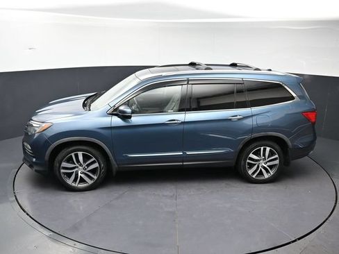 Used 2017 Honda Pilot Touring image 31