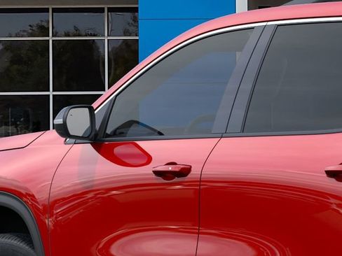 New 2026 Chevrolet Traverse LT image 12